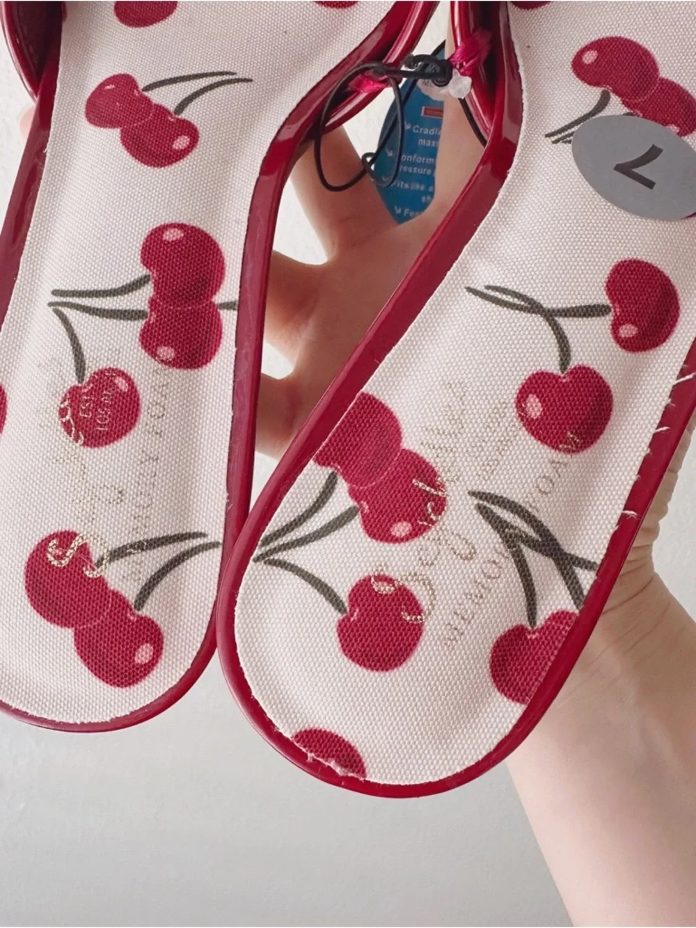 Seychelles • Kitten Heel Mule in Cherry Cream/Red - Picture 9 of 12